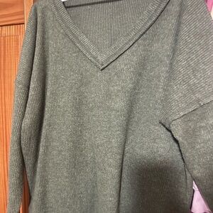Zenana Outfitters Olive Green Ribbed V-Neck Sweater